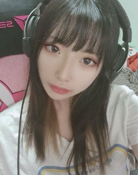 阁楼里的情人