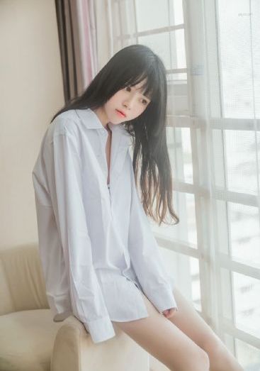 丰满少妇与大狼拘