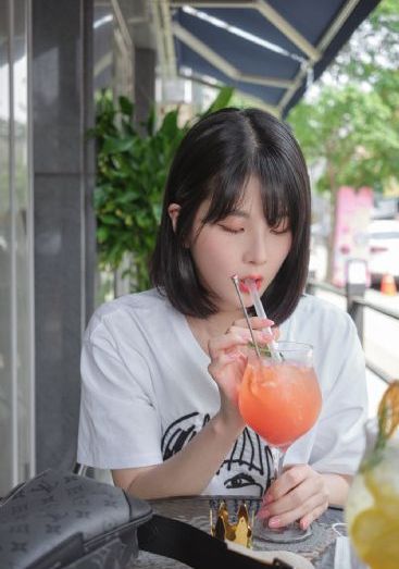 凌翔茜