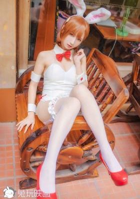 老卫抱着淑蓉进房间第九集
