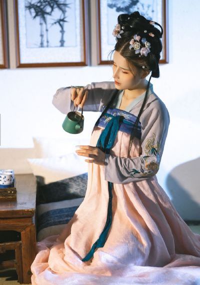方子传未删减咬奶图