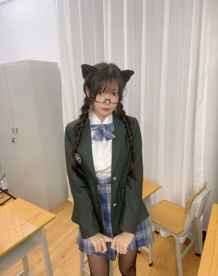 免费看强伦视频