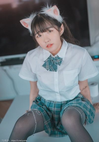 含紧一点h边做边走女男视频